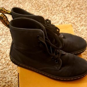 Canvas dr martens